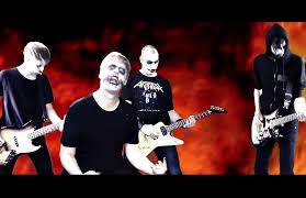 2007 släpptes kapten röds debutalbum stjärnorna finns här och 2011 kom andra plattan fläcken som aldrig går bort. Metal Band Releases 101 Song Album Breaks World Record Just To Pass On Some Time Alternative Press
