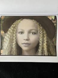 I used chalks to make this. Pastels blend like butter￼. This whole picture  was kind of like fingerpainting. You put the colors down with the piece of  pastel and then blend with