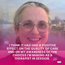 Laura Ely's Instagram, Twitter & Facebook