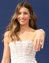 Links, news and pictures about jessica biel. Jessica Biel Posted A Makeup Free Selfie To Instagram