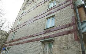 Kesinlikle gevşek parça bırakılmamalı içinde ve kenarında. Evlerde Hangi Catlaklarin Gorundugunden Duvarlardaki Catlaklar Nedenleri Ve Giderilmesi Tas Evin Temelinin Guclendirilmesi