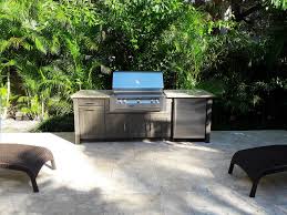 simple outdoor kitchen in south tampa