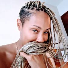 Hairbands and hairpins are necessary and you can play with the various all the braids are unfinished and end up together in a short pony. 28 Dope Box Braids Hairstyles To Try Allure