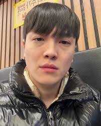 Miseon Kim's Instagram, Twitter & Facebook