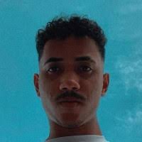 50+ perfis com “Benjamin Benjamin”