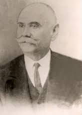 Elena Lanz's Instagram, Twitter & Facebook