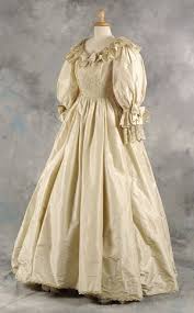 200 Princess Diana S Second Wedding Dress Dec 07 2005 Cooperowen In United Kingdom Princess Diana Dresses Princess Diana Wedding Dress Second Wedding Dresses