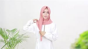 .proposal jilbab, proposal usaha kerudung dan aksesoris hijab, hijab rawis, dan proposal toko usaha yang akan kami jalankan yaitu produk barang seperti hijab dan aksesoris hijab, dangan. Video Produk Hijab Untuk Menaikkan Omset Online Shop Fashion Hijab Hijab Fashion Photo Studio
