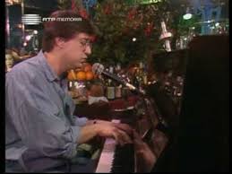 Maybe you would like to learn more about one of these? Cavaleiro Andante Rui Veloso No Piano Bar Da Simone De Oliveira Anos 80 Youtube