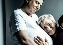 Από εκεί και πέρα θεωρώ, εφόσον αναφέρεσαι σε κατάπτυστο δημοσίευμα που έχει να κάνει με αυτό το θέμα, ότι αυτός που το γράφει. O Xarhs Rwmas Tolma Kai Pozarei Egkyos Fwtografies