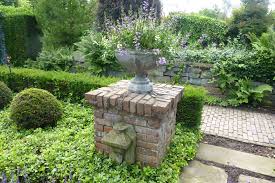 Ziegel Bodendecker Amphore Garten In Holland Amphore Garten Garten Garten Ideen