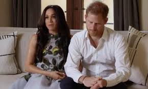Meghan markle and prince harry's cutest moments. Meghan Markle Stuns In Maternity Dress During Surprise Appearance With Prince Harry Hello