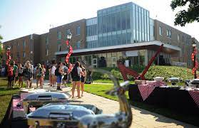 Fairfield U Reaches Top Spot On A U S News Regional Ranking Fairfield University College Rankings College Search