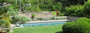 Professionele planung persönliche beratung große schauanlage mit pools gartencenter. Natursteinpool Schwimmbad Egli Gartenbau Ag Uster