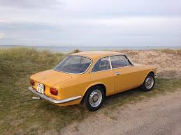 Image result for Giallo 1976 Alfa-Romeo