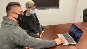 Mulaney's spokesperson confirmed the divorce, adding that john will not have any further comment as he continues to focus on his recovery and getting back to work. Is John Mulaney Getting A Divorce Weareiowa Com