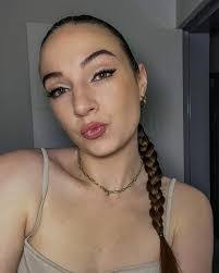 Carla Otto's Instagram, Twitter & Facebook