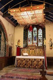 Where Heaven And Earth Meet Altar Frontals Church Architecture Catholic Altar Church Interior