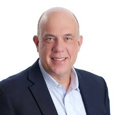 Tom Shemanski's Instagram, Twitter & Facebook