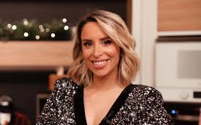 Helena coelho holds great compassion and seeks to be of service to others. Helena Coelho Apresentadora Da Tvi Ja E Mae E Revela Finalmente O Sexo Do Bebe Nova Gente