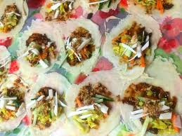 Biar seketika, kemudian angkat perlahan dengan menarik kulit popia dari tepi. Resepi Popia Basah Ala Cina Pawtaste Com