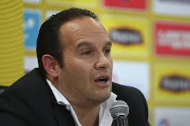 Polo Carrera: A Egas le ha quedado grande la presidencia de la FEF