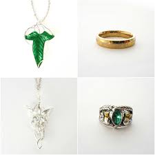 Featuring designs that any fan will appreciate, this collection has something for every fan, hobbit, and mythical. Lord Of The Rings Bundle