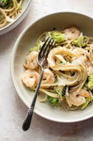 I thought it needed a little more sauce and some greenery, hence the broccoli. This Simple Shrimp And Broccoli Pasta Has A Tasty Cream Cheese Alfredo Sauce Broccoli Pasta Broccoli Pasta Recipe Easy Pasta Recipes