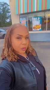 Ronalda Smith (@ronaldatheroni)