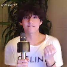 I just read 2020 profiles and rolling paper for v. Taehyung S First Vlive Broadcast Of 2020 Bts Amino