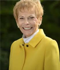 Donna Bracken's Instagram, Twitter & Facebook