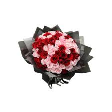 Created with the most passionate romantics in mind, this massive 100 roses bouquet including more than eight dozen roses reigns among the world's most fabulous surprises. Elegant 100 Rose Bouquet In Uae Gift 100 White And Red Roses Bouquet Flower Delivery Dubai