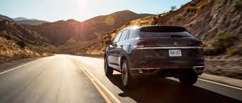 Atlas cross sports equipped as such also have several drive modes: 2020 Vw Atlas Cross Sport Review Specs Features And Design Hawk Volkswagen Of Joliet