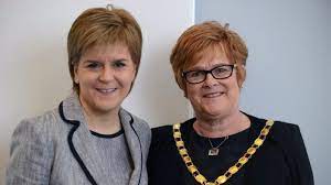 I drove my mum and dad mad. Paul Young On Twitter Let S Lighten Up A Bit Nicola Sturgeon After 3 Mum 1 2 3 And It Seems To Me You Live Your Life Like A Candle In The Wind Https T Co Nshf0bborc