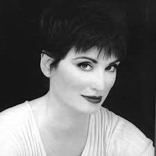 Anne Moline's Instagram, Twitter & Facebook