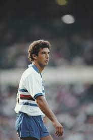 Gianluca vialli si racconte sulle pagine della gazzetta dello sport. Gianluca Vialli Of Sampdoria In 1990 Calcio Calciatori