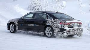 2022 audi a8 facelift caught on test. ØµÙˆØ± ØªØ¬Ø³Ø³ÙŠØ© ØªÙƒØ´Ù ØªØ­Ø¯ÙŠØ«Ø§Øª Ø£ÙˆØ¯ÙŠ A8 Ù‡ÙˆØ±Ø´ 2022 Ø¹Ø§Ù„
