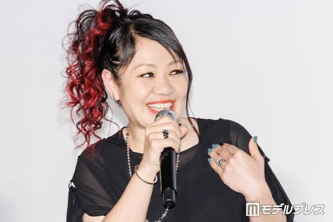 マキシマム ザ ホルモン・ナヲ、俳優・芸人ら同級生集結の新年会ショットに反響「豪華」「皆さん素敵に歳を重ねてる」の声 - モデルプレス