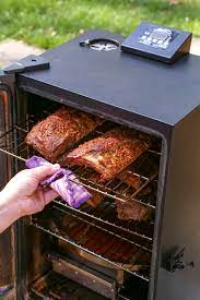 How To Use A Masterbuilt Electric Smoker A Beginners Guide Pioneer Smoke House