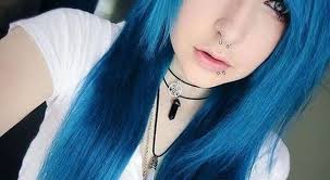 Emo hair is designed to reflect the personality and individuality of the wearer. Emo Hairstyles For Girls For An Edgy And Funky Look Fashionarrow Com
