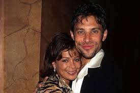 Harry abdul, her father is a syrian jew who was born in aleppo, syria. Paula Abdul Biography Songs Age Height Personal Life News 2021