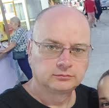 Cu profundă durere în suflet, anunț că mama mea dragă a încetat din viață,  după o lungă și grea suferință. A fost o femeie puternică, iubitoare și  blândă, iar plecarea ei lasă