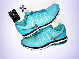 swarovskiswoosh hashtag on Twitter