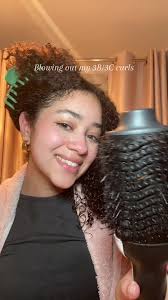 BLOWING OUT MY 3B/3C curls 🫶🏼 it took me forever but it was worth it <3  #blowingoutcurls #blowdryingmyhair #secandomicabello #blowdryingbrush  #curlyhairtostraight