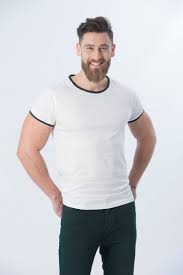 O femeie șmecheră se descurcă. Galerie Foto 10 Insula Iubirii Sezonul Trei Are È™ase Ispite Masculine