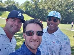 Scott Blackshear's Instagram, Twitter & Facebook