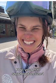 June Nannirin Snowboard