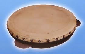 Kayu ini terkenal dengan kekuatan dan ketebalannya. 7 Alat Musik Arab Yang Terbilang Unik