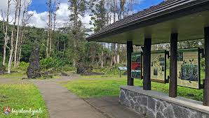 Lava tree state monument is a public park located 2.7 miles southeast of pāhoa in the puna district on the island of hawaii. Take A Stroll Through Lava Tree State Park Big Island Guide