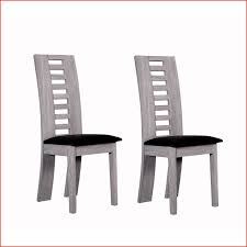 'alliées chic et cosy' un dossier haut et incurvé,les chaises design belair au revêtement velours avec 4 pieds en métal noir. Profil De Tiburce Oussou Jorisoussou Pinterest